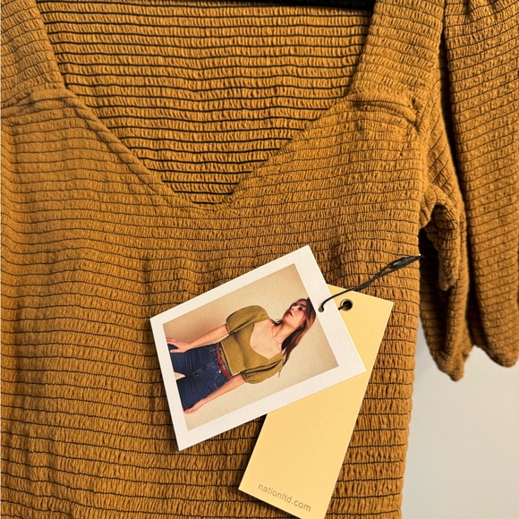 NATION LTD Bianca 80’s Smocked Tee - Picture 5 of 6